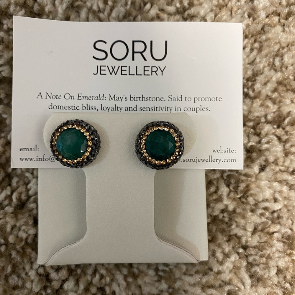Emerald earrings